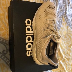 Men’s Adidas shoes